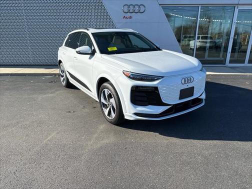 2025 Audi Q6 e-tron Premium Plus quattro