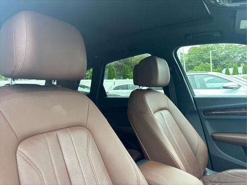 2018 Audi Q5 2.0T Premium Plus