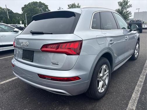 2018 Audi Q5 2.0T Premium Plus