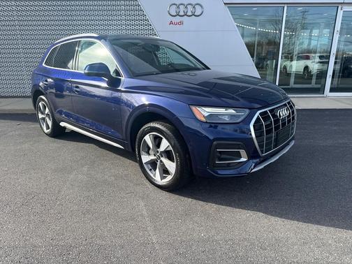 2023 Audi Q5 40 Premium Plus
