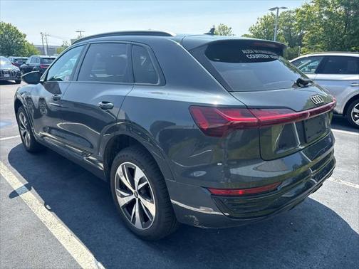 2024 Audi Q8 e-tron Premium