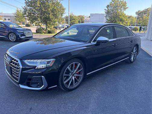 2023 Audi S8 4.0T