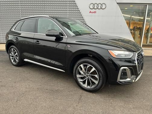 2023 Audi Q5 45 S line Premium Plus