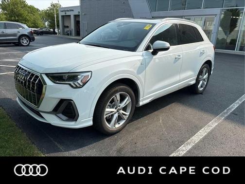 2024 Audi Q3 Premium 45 TFSI S line quattro Tiptronic