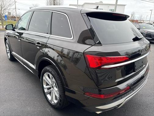 2025 Audi Q7 55 Premium Plus