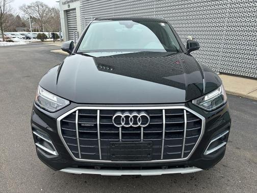 2023 Audi Q5 40 Premium