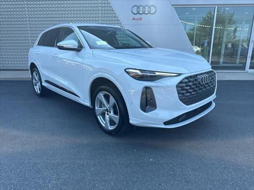 2025 Audi Q5 Premium Plus