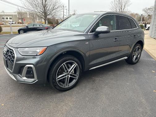 2024 Audi Q5 55 S line Premium Plus