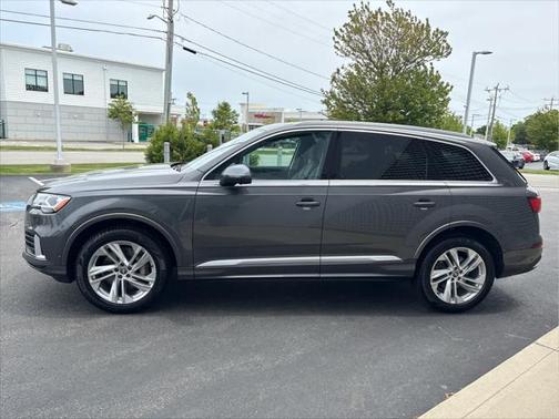2020 Audi Q7 45 Premium Plus