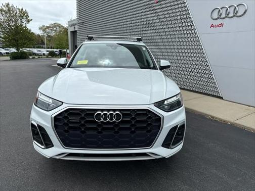 2022 Audi Q5 45 S line Premium