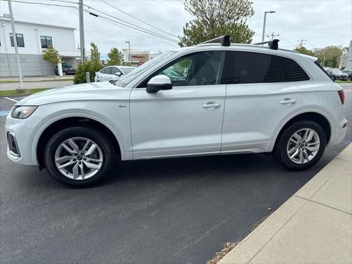 2022 Audi Q5 45 S line Premium