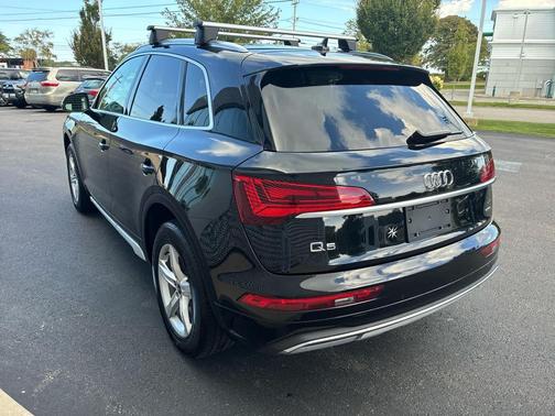 2023 Audi Q5 40 Premium