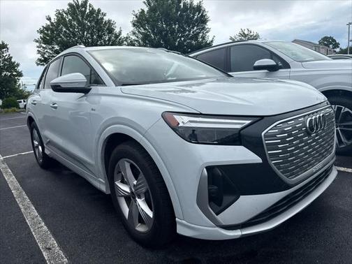 2024 Audi Q4 e-tron Premium 55 quattro