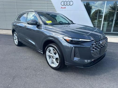 2025 Audi Q5 Premium Plus