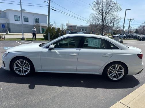 2023 Audi A4 45 S line Premium Plus