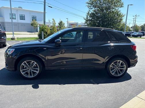 2025 Audi Q3 Premium 45 TFSI S line quattro Tiptronic