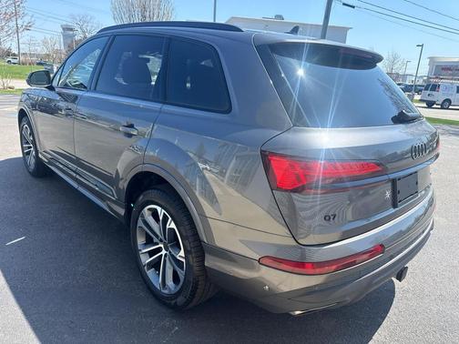 GRAY 2026 Audi Q7 45 Premium Plus