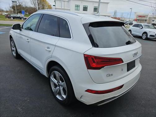 2021 Audi Q5 45 Premium Plus