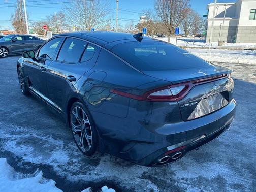 2019 Kia Stinger GT2
