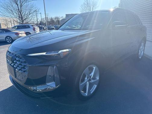 2025 Audi Q5 Premium Plus TFSI quattro S tronic