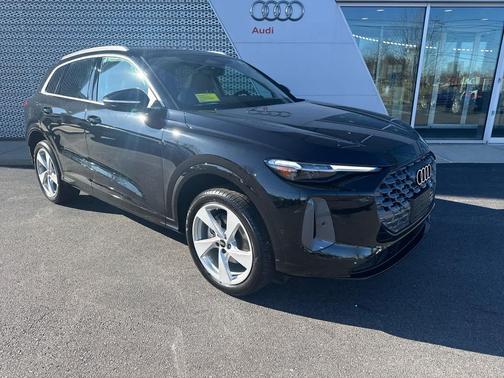 2025 Audi Q5 Premium Plus TFSI quattro S tronic