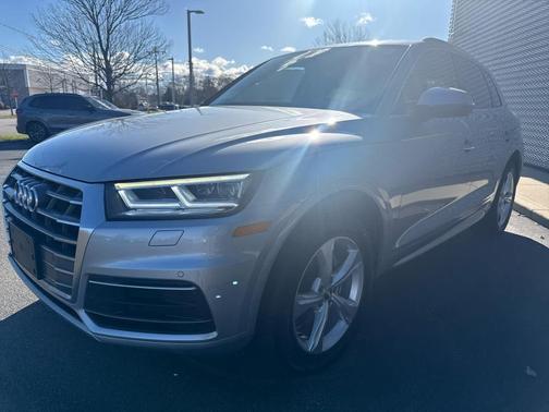 2020 Audi Q5 45 Premium Plus