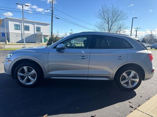 2020 Audi Q5 45 Premium Plus