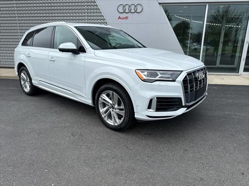 2023 Audi Q7 55 Premium Plus