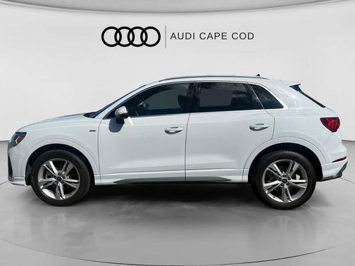 Ibis White 2023 Audi Q3 Premium 45 TFSI S line quattro Tiptronic