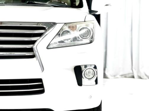 2013 Lexus LX 570 Base