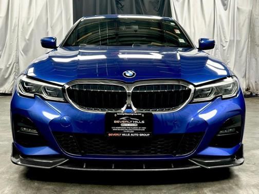 2019 BMW 330 i xDrive