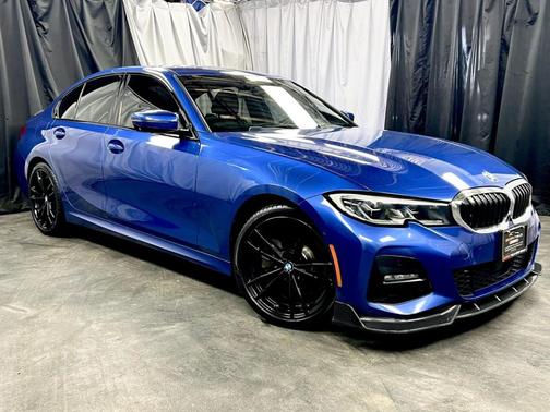 2019 BMW 330 i xDrive