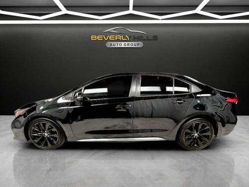 Black 2020 Toyota Corolla SE