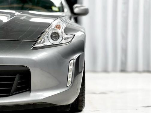 2017 Nissan 370Z Touring