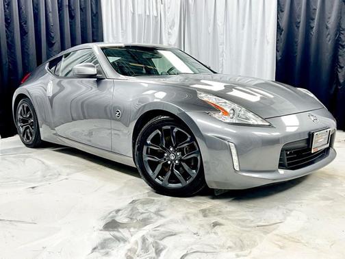 2017 Nissan 370Z Touring