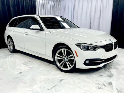 2017 BMW 330 i xDrive