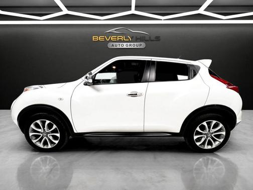 Pearl White 2013 Nissan Juke SV