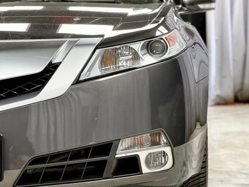 Gray 2011 Acura TL Technology