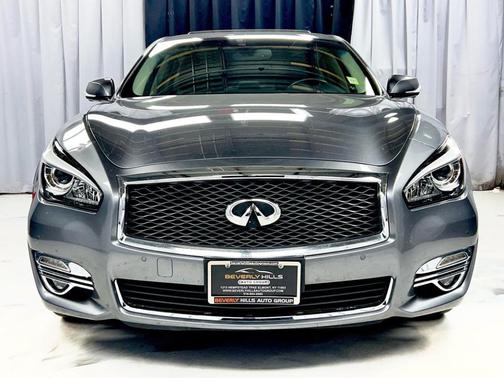 2017 INFINITI Q70L 3.7X