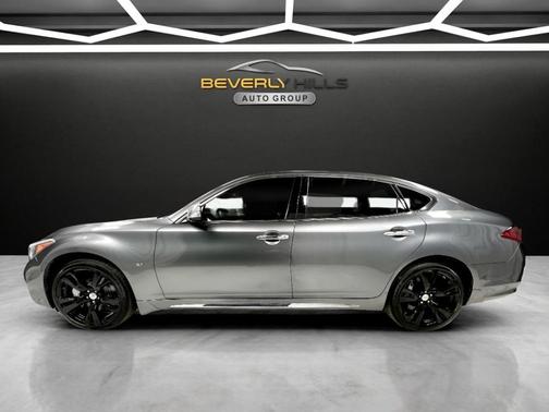 2017 INFINITI Q70L 3.7X