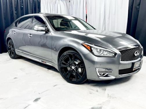 2017 INFINITI Q70L 3.7X