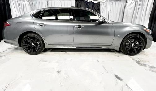 2017 INFINITI Q70L 3.7X