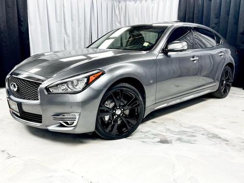 2017 INFINITI Q70L 3.7X