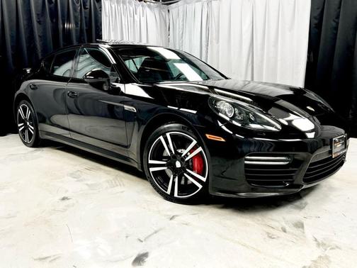 2014 Porsche Panamera GTS