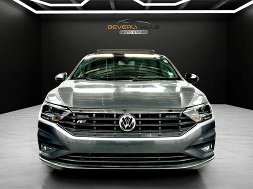 Platinum Gray Metallic 2020 Volkswagen Jetta 1.4T R-Line