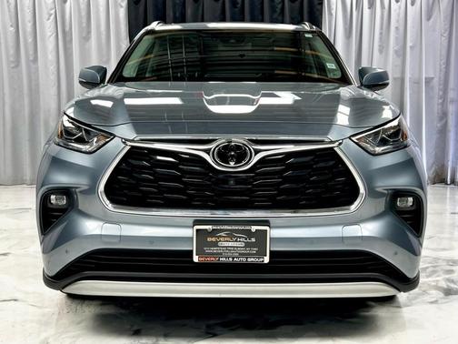 2020 Toyota Highlander Platinum