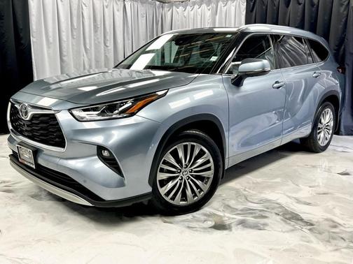 2020 Toyota Highlander Platinum