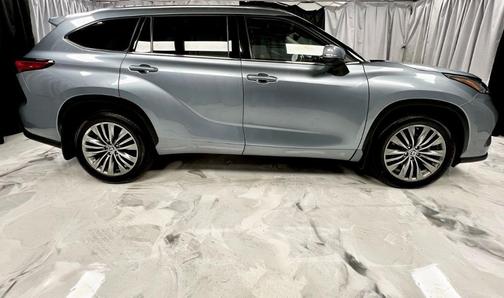 2020 Toyota Highlander Platinum