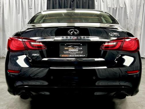2015 INFINITI Q70L 5.6X
