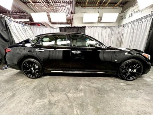 2015 INFINITI Q70L 5.6X